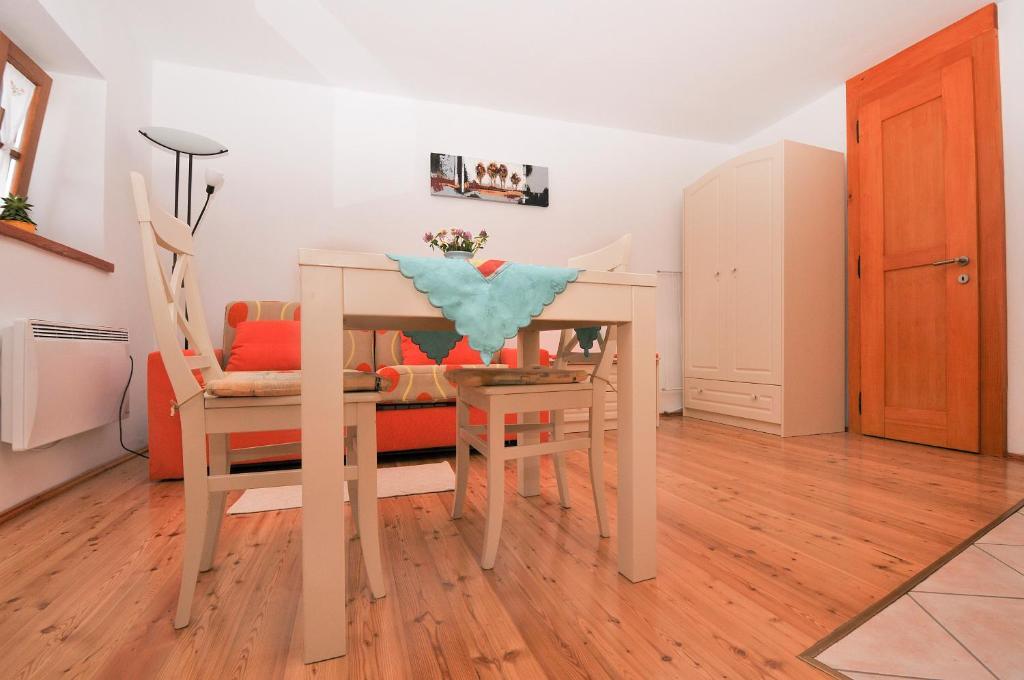 Tonkli Apartment *