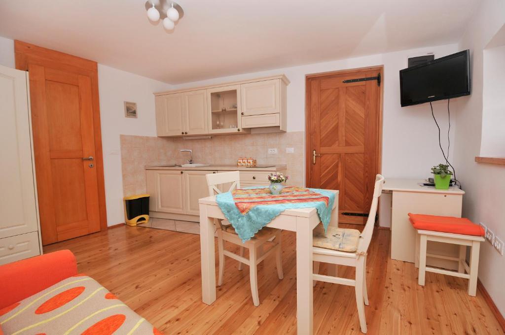 Tonkli Apartment